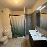 Appartamento Duplex à Pour 4 Personnes, Wifi, Parking Et Tramway