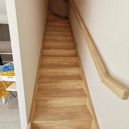 Duplex à Pour 4 Personnes, Wifi, Parking Et Tramway *