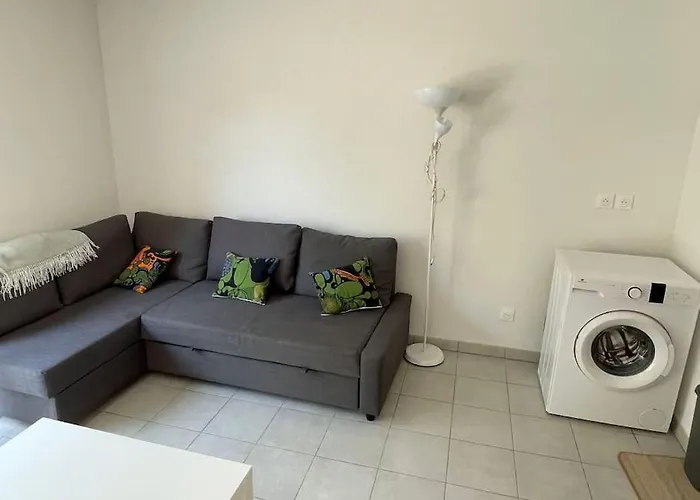 Duplex A Pour 4 Personnes, Wifi, Parking Et Tramway * Μονπελιέ